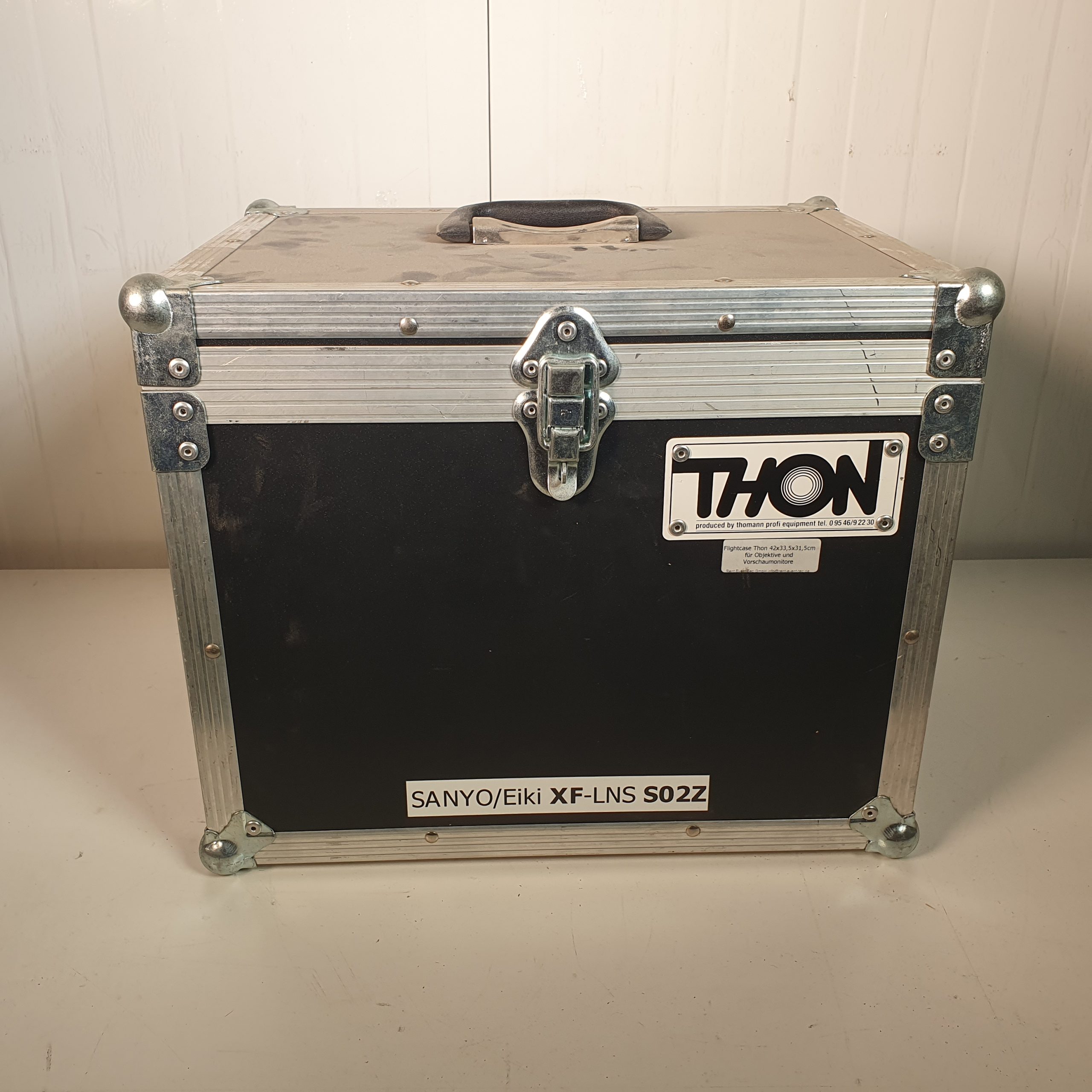 SANYO/Eiki XF-LNS S02Z 2,07 - 2,62:1 (nicht HD geeignet!) für Sanyo/Eiki XT/XF – Bild 2