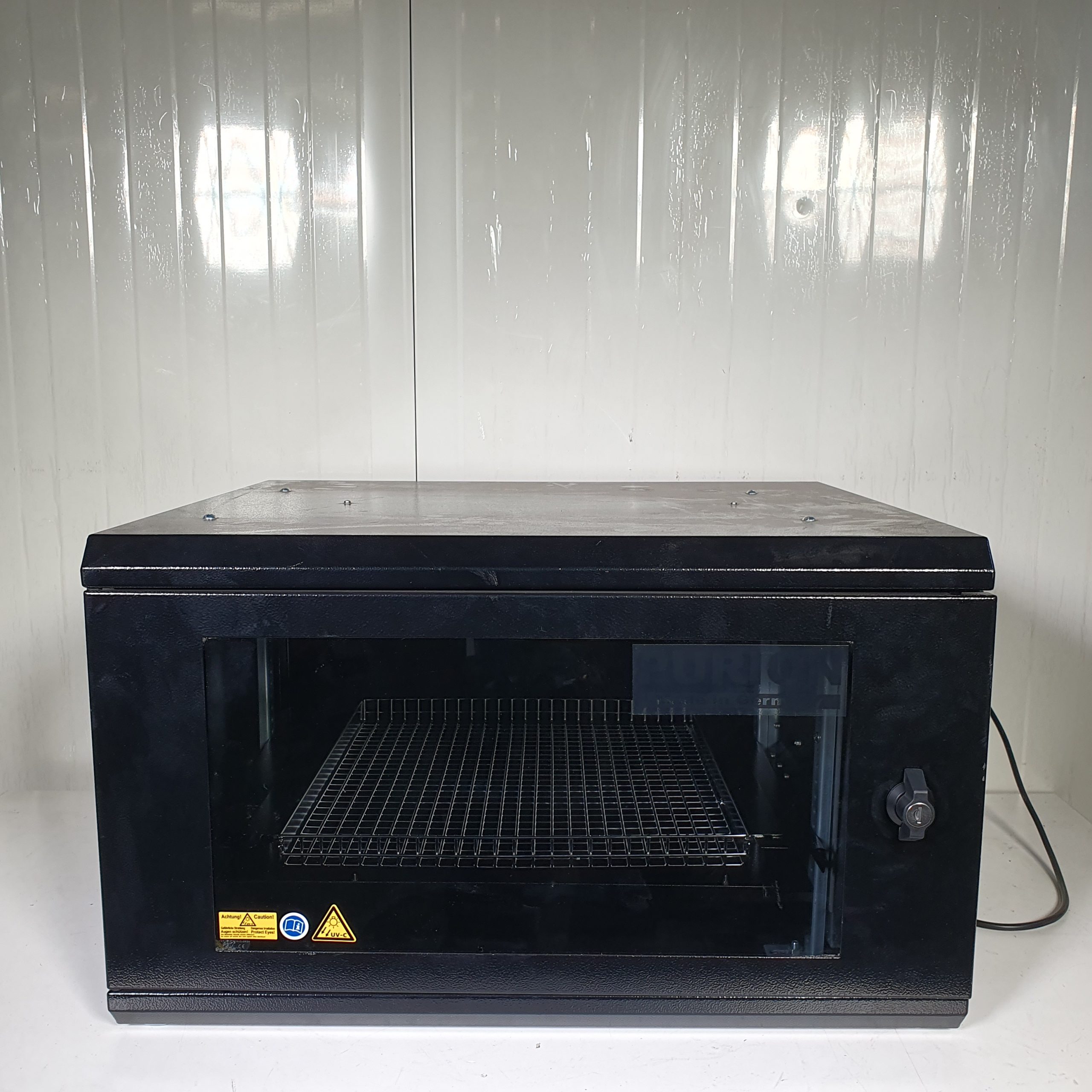 Purion UVC Box medium schwarz UVC-Desinfektionsgerät