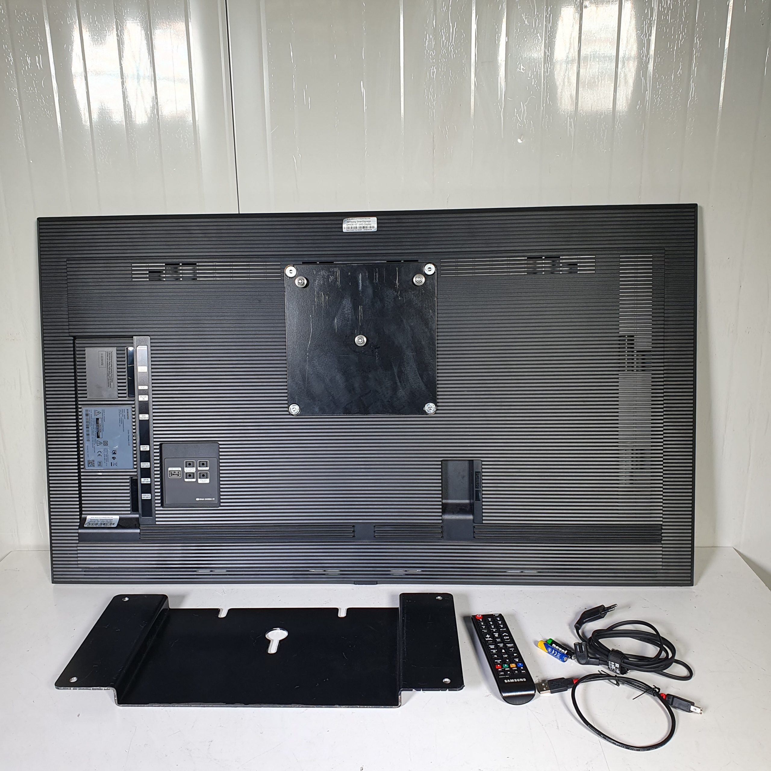 Samsung SmartSignage QM43R 43'' UHD-LED-Display – Bild 2