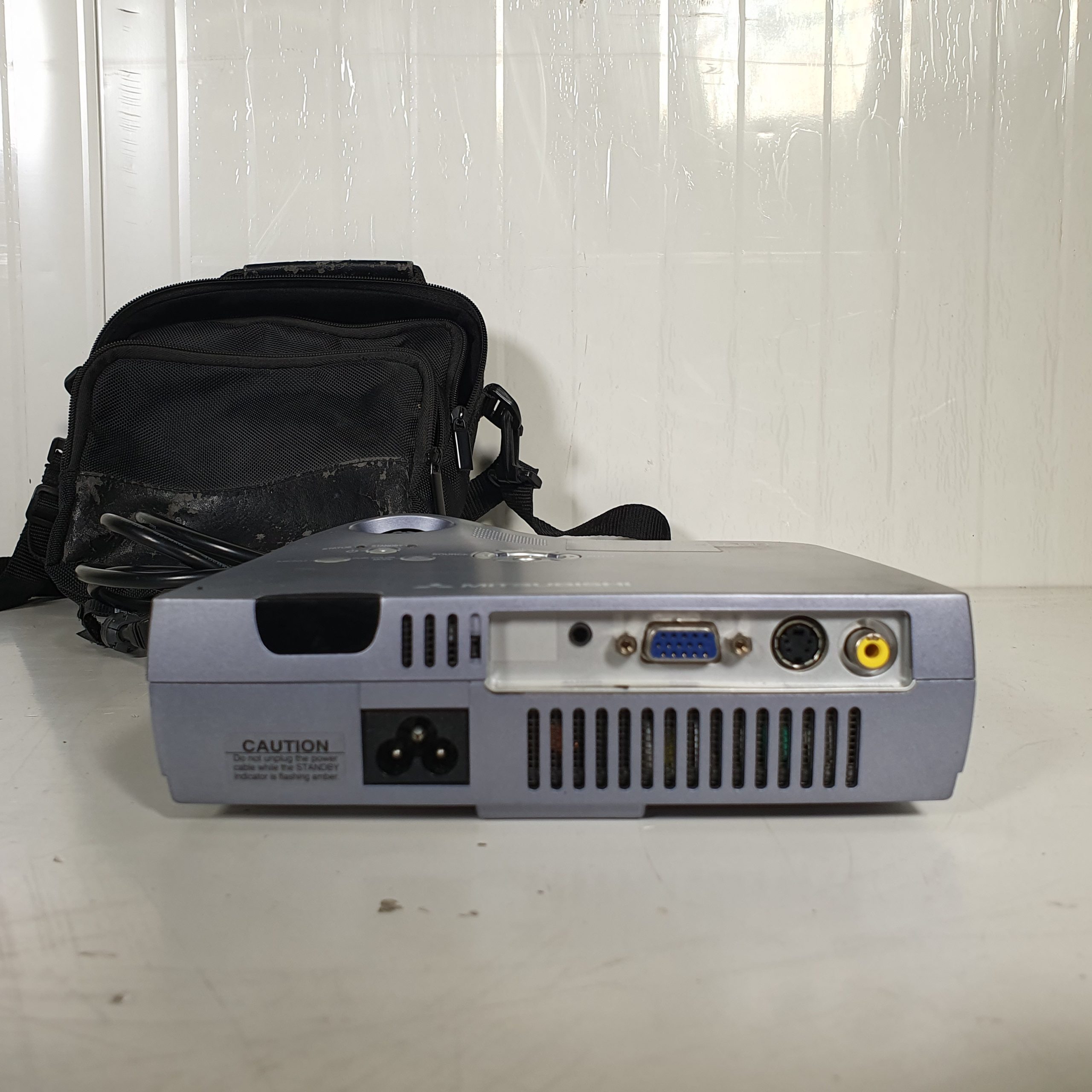 Mitsubishi XD80U DLP-Projektor - 1024 x 768 - 1.500 ANSI-Lumen – Bild 2